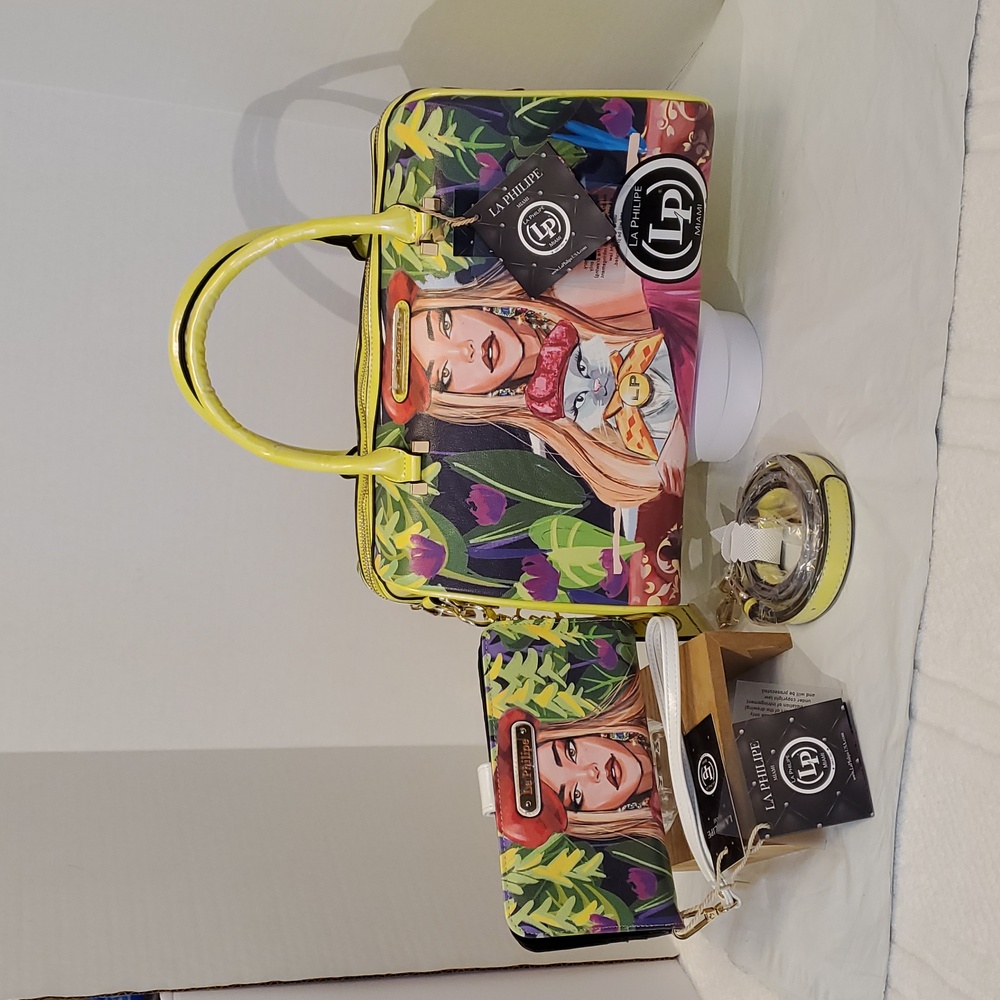 LA PHILIPE Multicolor Handbag and Wallet Set